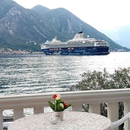 Montenegro Apartments - Private Beach Kotor Dış mekan fotoğraf